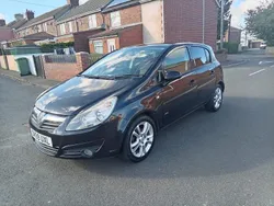 Black Used 2009 Vauxhall Corsa Hatchback | £800 (A bit pricey)