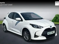 White Used 2023 Toyota Yaris Hybrid Hatchback | £16,486 (Good price)