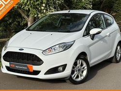 White Used 2016 Ford Fiesta Zetec Hatchback | £6,290 (Fair price)
