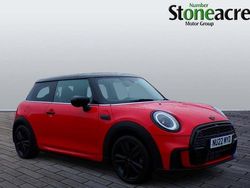 Red Used 2022 Mini Cooper Hatch Hatchback | £18,995 (Fair price)