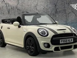 White Used 2018 Mini Cooper S Hatchback | £16,985 (Fair price)