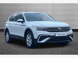 White Used 2025 VW Tiguan Allspace Life SUV | £27,495 (Fair price)