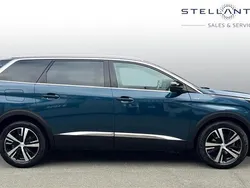 Blue Used 2022 Peugeot 5008 GT MPV | £23,949 (Fair price)