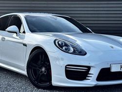 White Used 2016 Porsche Panamera Turbo Sedan | £32,990