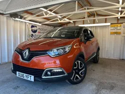 Orange Used 2016 Renault Captur Dynamique SUV | £7,790 (Fair price)