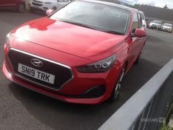 Used 2019 Hyundai i30 Premium SE | £9,995 (Expensive)