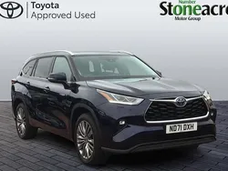 Blue Used 2021 Toyota Highlander SUV | £33,500 (Fair price)