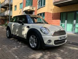 White Used 2013 Mini Cooper Hatch Hatchback | £3,195 (Good price)