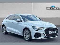 Glacier white metallic Used 2021 Audi A3 e-tron Comfort Hatchback | £21,300 (Fair price)
