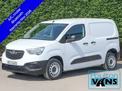 White Used 2023 Vauxhall Combo MPV | £11,950 (Good price)