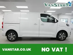 White Used 2023 Toyota Proace Design Van | £24,989 (Expensive)
