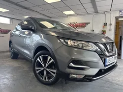 Grey Used 2017 Nissan Qashqai N-Connecta SUV | £11,500 (Fair price)
