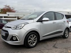 Silver Used 2015 Hyundai i10 Premium Hatchback | £5,599 (Fair price)