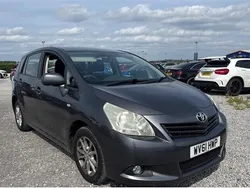 Grey Used 2011 Toyota Verso MPV | £2,795 (Good price)