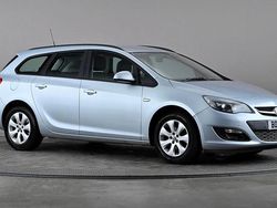 Silver Used 2015 Vauxhall Astra Design Edition Estate | £6,998 (A bit pricey)