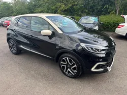 Black/cream Used 2018 Renault Captur Dynamique SUV | £7,995 (Fair price)