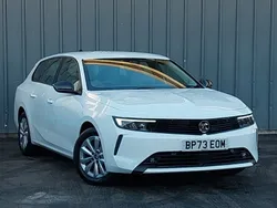White Used 2023 Vauxhall Astra Design Edition Estate | £17,998 (Fair price)