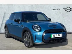 Island blue Used 2021 Mini Cooper S Collection Hatchback | £13,999 (Fair price)