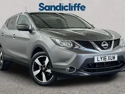 Grey Used 2016 Nissan Qashqai N-Connecta SUV | £11,807 (Fair price)
