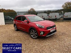 Red Used 2022 Kia Niro SUV | £14,995 (Fair price)