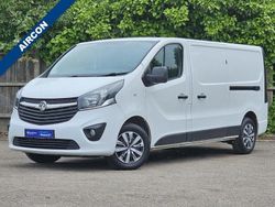 White Used 2018 Vauxhall Vivaro Sportive Van | £8,975 (Fair price)