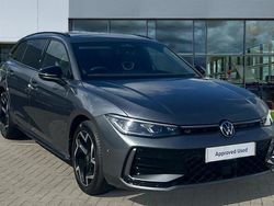 Diabase grey metallic Used 2025 VW Passat R-line Estate | £34,194
