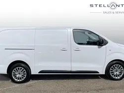 White New 2025 Peugeot Expert Van | £25,295 (Expensive)