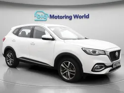 White Used 2022 MG HS Excite SUV | £13,000 (Fair price)