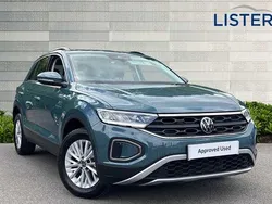 Petrol blue metallic Used 2023 VW T-Roc Life SUV | £18,990 (Fair price)