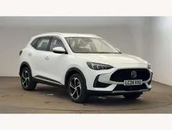 White Used 2024 MG HS SE SUV | £15,165 (Fair price)
