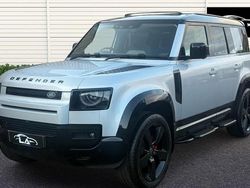 Used 2024 Land Rover Defender HSE Dynamic SUV | £69,995 (Fair price)