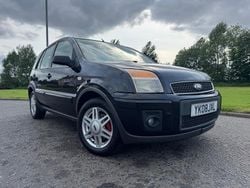 Black Used 2008 Ford Fusion Zetec Hatchback | £1,700 (Fair price)