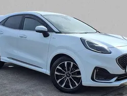 White Used 2022 Ford Puma ST-Line Hatchback | £17,700 (Fair price)