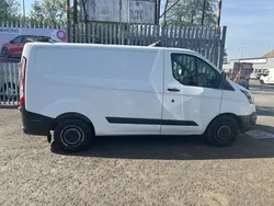 White Used 2016 Ford Transit Custom Van | £4,250 (Good price)