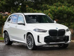 White New 2025 BMW X5 M Sport SUV | £80,898 (A bit pricey)