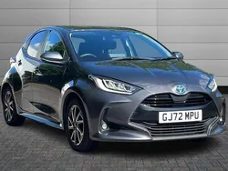 Decuma grey Used 2022 Toyota Yaris Hybrid Design Hatchback | £16,950 (Fair price)