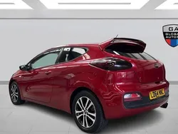 Red Used 2014 Kia ProCeed 2 Hatchback | £4,000 (Fair price)