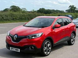 Red Used 2017 Renault Kadjar Dynamique SUV | £7,650 (Fair price)