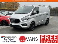 Moondust silver (metallic paint) Used 2021 Ford Transit Custom Limited | £14,975 (Fair price)