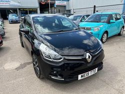 Black Used 2019 Renault Clio IV Play Hatchback | £7,499 (Fair price)