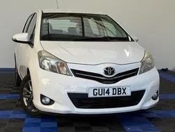 White Used 2014 Toyota Yaris Hatchback | £5,495 (Good price)