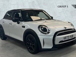 White Used 2023 Mini Cooper Classic Hatchback | £20,950 (Fair price)
