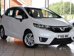 White Used 2017 Honda Jazz SE Hatchback | £11,960 (Fair price)