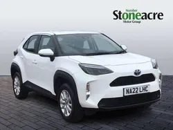 White Used 2022 Toyota Yaris Cross SUV | £19,250 (Good price)