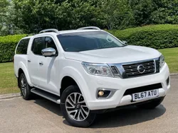 White Used 2018 Nissan Navara Tekna Pickup | £16,450 (Fair price)
