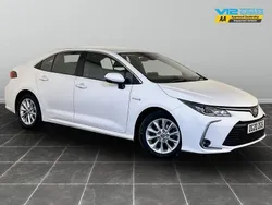 White Used 2020 Toyota Corolla Sedan | £12,995 (Fair price)