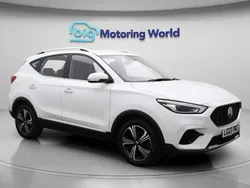 White Used 2023 MG ZS Excite Sedan | £11,000 (Fair price)