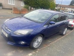 Blue Used 2014 Ford Focus Zetec Hatchback | £4,995 (Fair price)