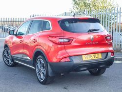 Red Used 2016 Renault Kadjar Dynamique SUV | £6,201 (Fair price)