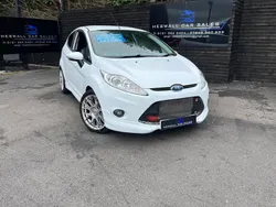 White Used 2010 Ford Fiesta Zetec Hatchback | £3,995 (A bit pricey)